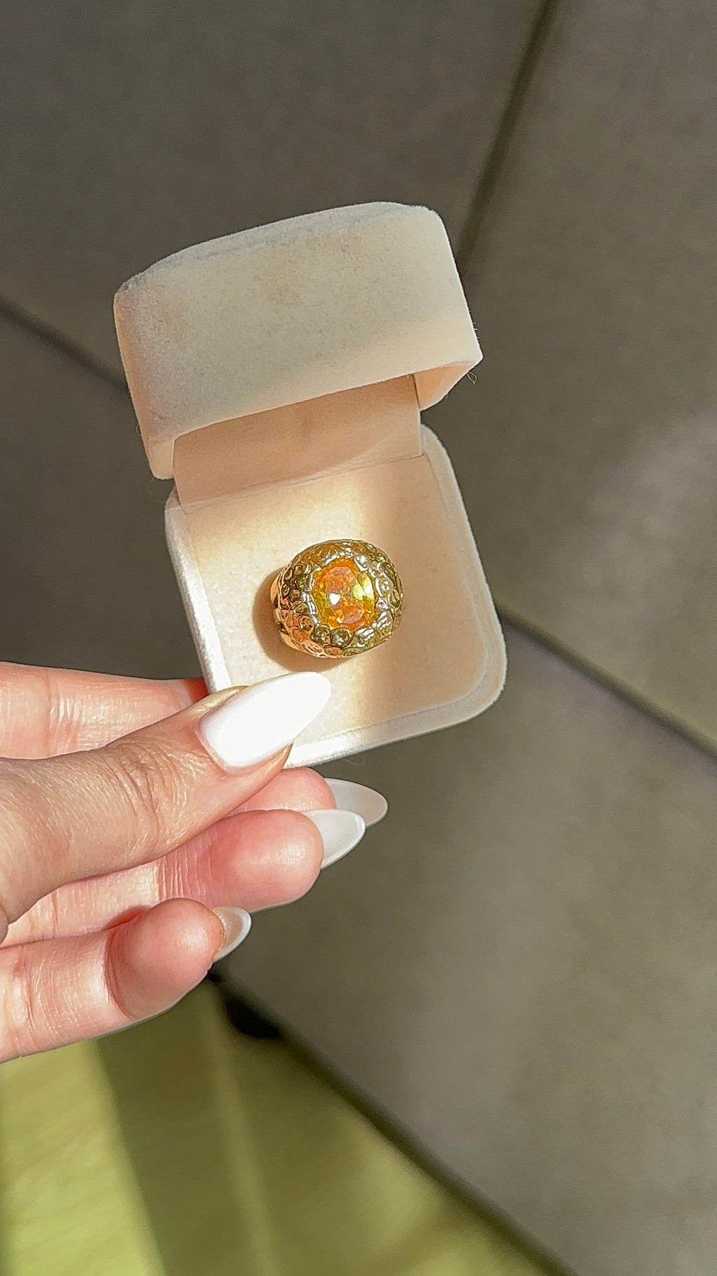 Bague zircon jaune – Effet copie or