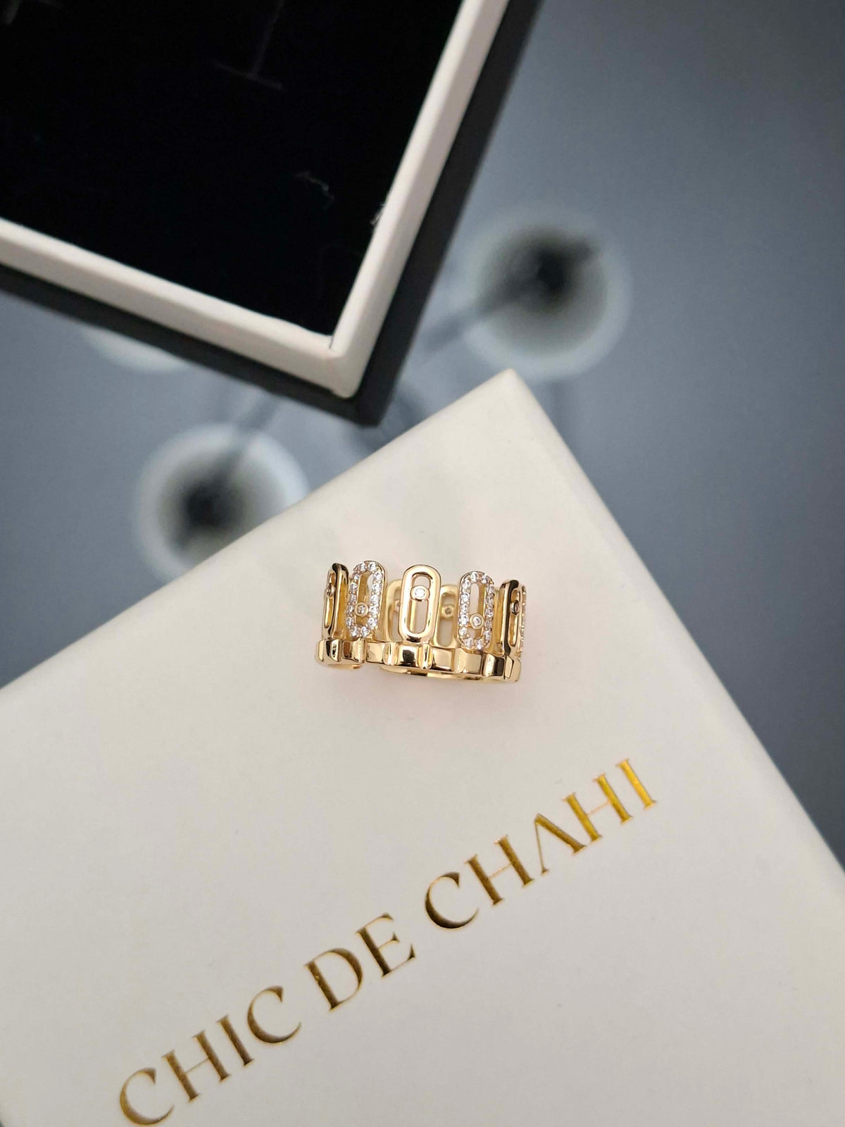 Bague Messika – Élégance intemporelle