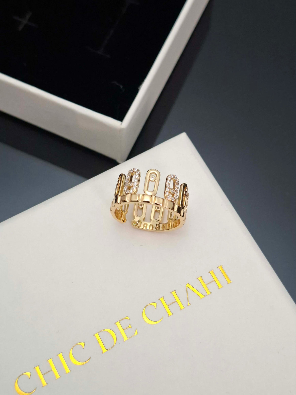 Bague Messika – Élégance intemporelle